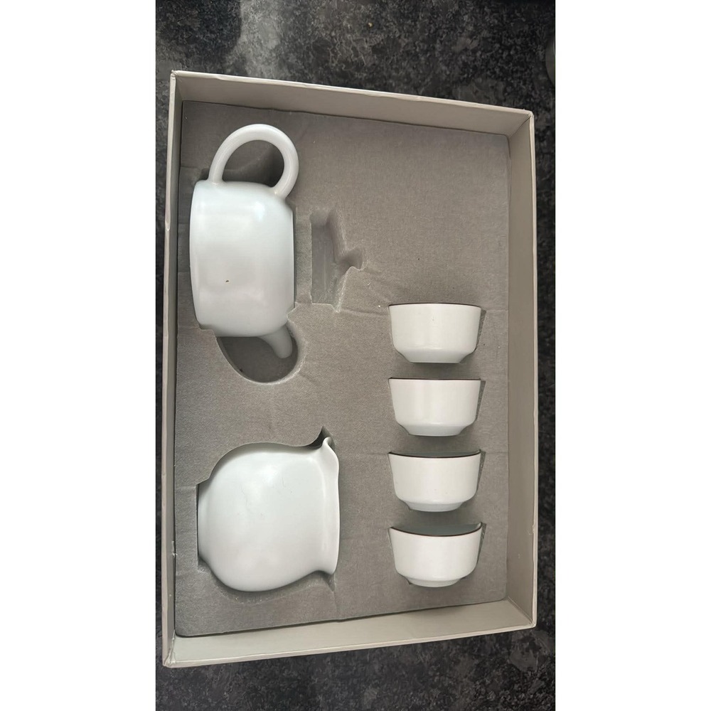Kids White Ceramic Miniature Tea Set Teapot Creamer and 4 Cups‎ Play Set in Box